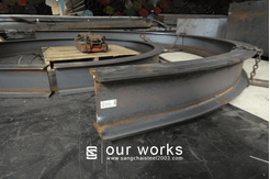 บริษัท แสงชัย สตีล (2003) จำกัด SANGCHAI STEEL (2003) CO., LTD. - LASER CUTTING ศูนย์บริการ ตัดเลเซอร์ 6 เมตร โลหะ ทุกชนิด บริการตัดชิ้นงานด้วย เครื่องเลเซอร์ ขนาด 8x20 ฟุต , CNC GAS CUTTING ศูนย์บริการ ตัดเหล็ก ตัดแก๊ส ตัดพลาสม่า ด้วยเครื่องจักรที่ควบคุมด้วยระบบ CNC , SHEARING & BENDING ศูนย์บริการ ตัดพับ 6 เมตร เหล็ก ความหนาสูงสุดถึง 20 มม. สแตนเลส ความหนาสูงสุดถึง 10 มม. (ขนาดความยาว 6 เมตร) , ROLLING ศูนย์บริการ ม้วนเหล็ก สแตนเลส ไอบีม รางน้ำ เหล็กฉาก แป๊ปดำ ท่อดำ และเหล็กแผ่น หนาถึง 32 มม. (หน้ากว้าง 3 เมตร) , FABRICATION ศูนย์บริการ ประกอบเชื่อมชิ้นงานตามแบบที่ต้องการ , OTHER WORKS ศูนย์บริการพ่นทราย ทำความสะอาดวัสดุ บริการพ่นสี กัดกรดตัวอักษร โลโก้ ลายต่างๆ และ มาร์คกิ้งลงบนวัสดุ